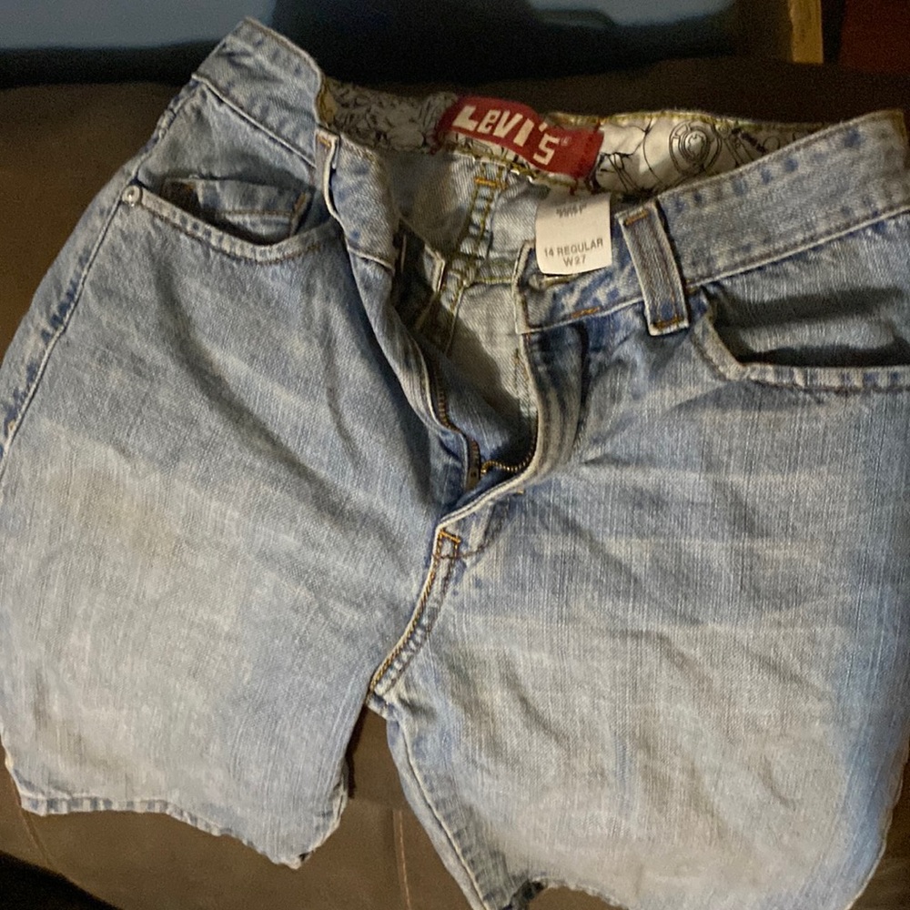 Boys Levi red tag 14 regular 27 waist shorts